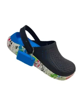 Sandalias Crocs Azules con manchas de pinturas